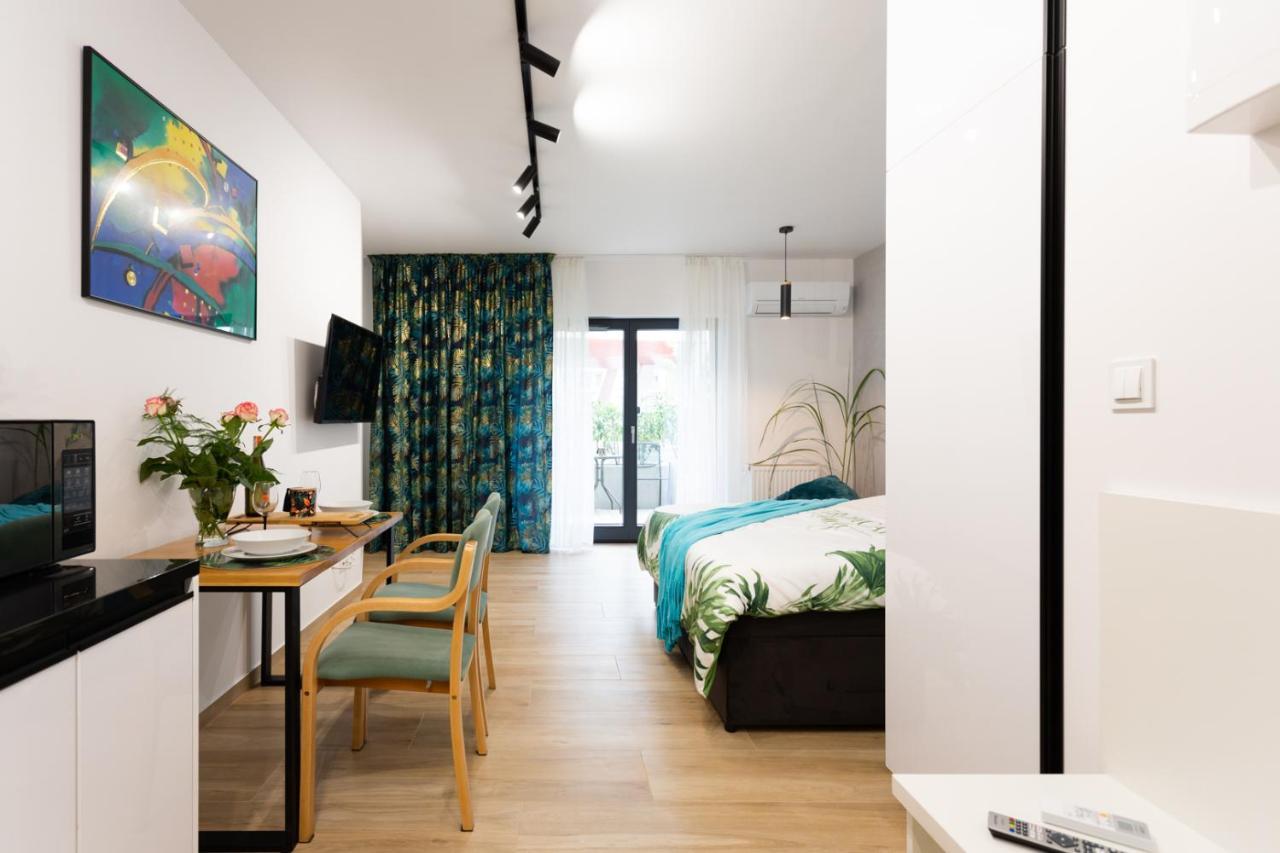 Luxurycity Apartment With Terrace Wroclaw Exterior photo