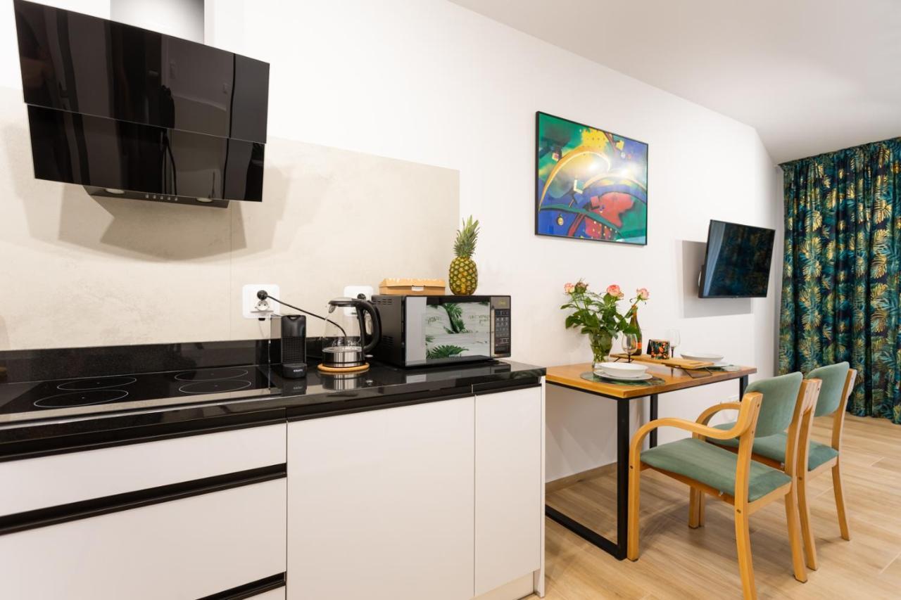 Luxurycity Apartment With Terrace Wroclaw Exterior photo